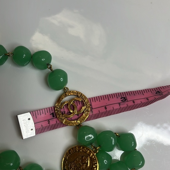 CHANEL VINTAGE 80’s -Rare Chanel Auction piece - Picture 8 of 10